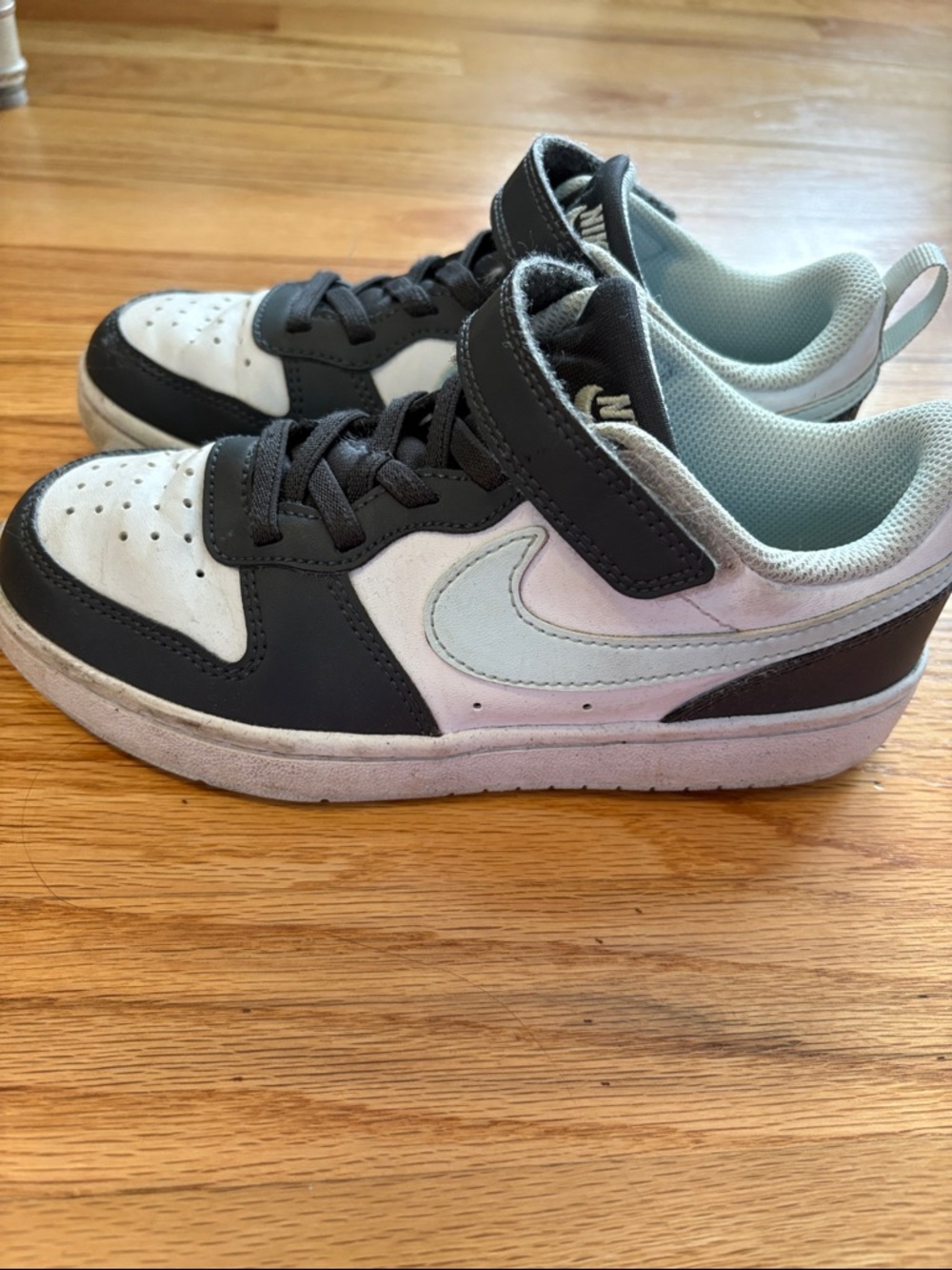 Nike shoes kids youth size 1